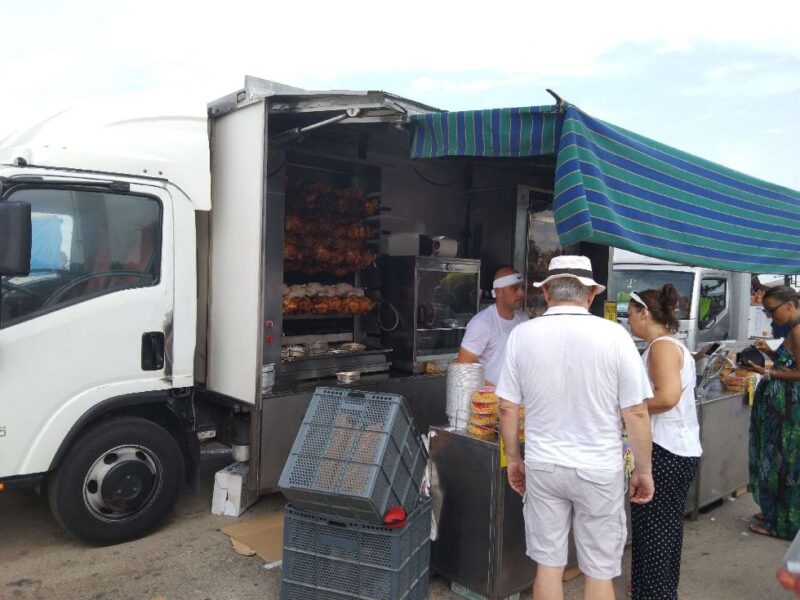 Asaderos de pollo bame - Mercadillo y venta ambulante